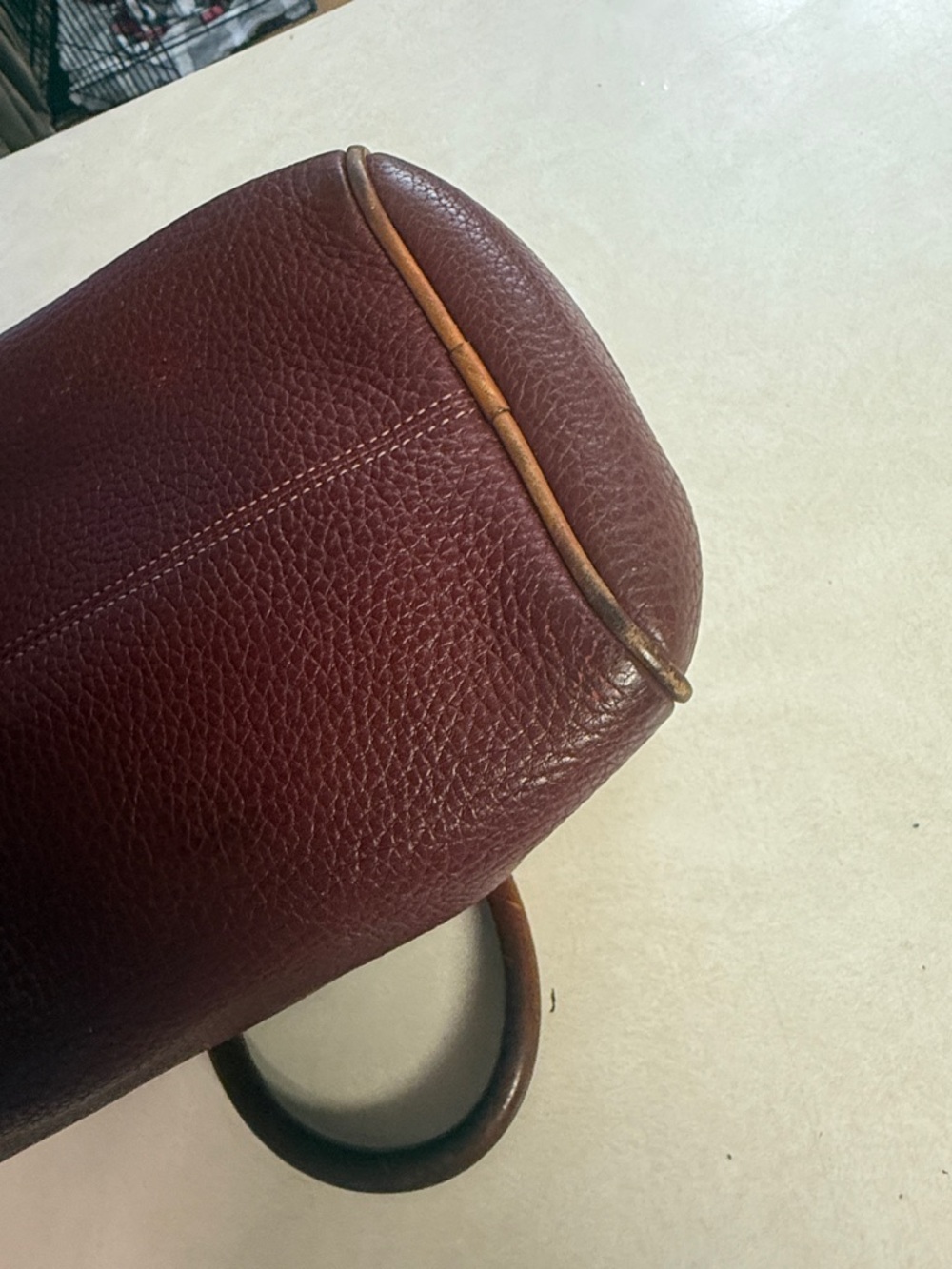 Dooney & Bourke Burgundy Pebble Leather Satchel with Tan Trim VINTAGE β¦οΈπΈπΌπ― - Picture 4 of 14